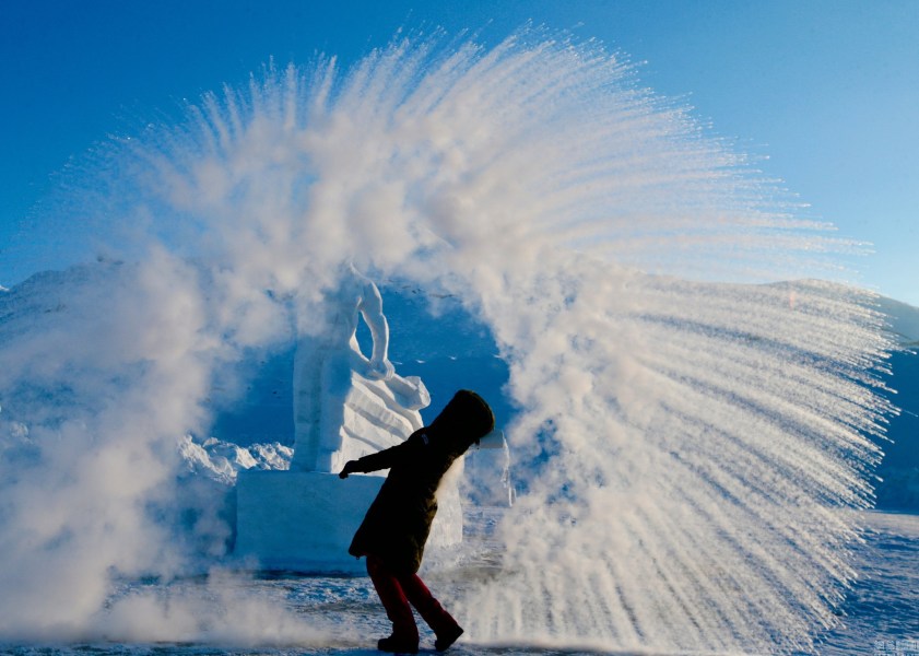 探秘中国西部最冷村镇 平均气温零下37度